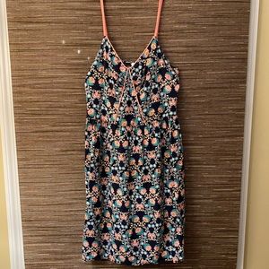 Floral v-neck dress- NWOT